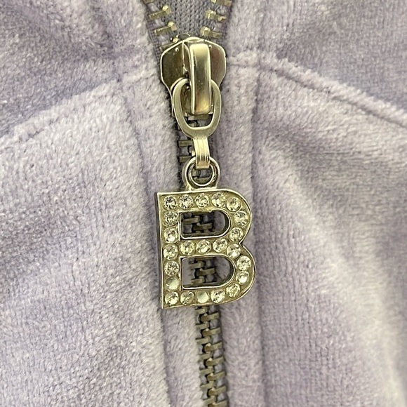 ❤️ BCBG Sweatshirt Size M - Picture 4 of 4